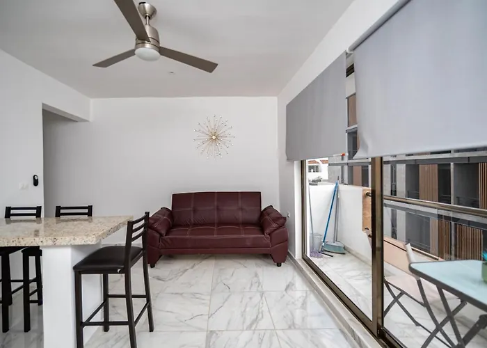 5ta Lia - Modern Steps Away From 5th Av And Close To The Playa del Carmen